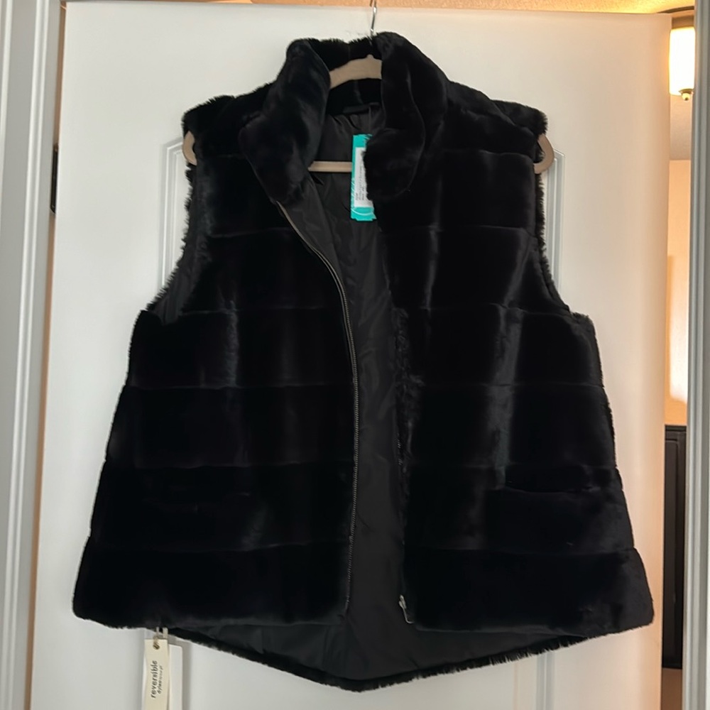 NWT Dylan clothing reversible faux fur vest